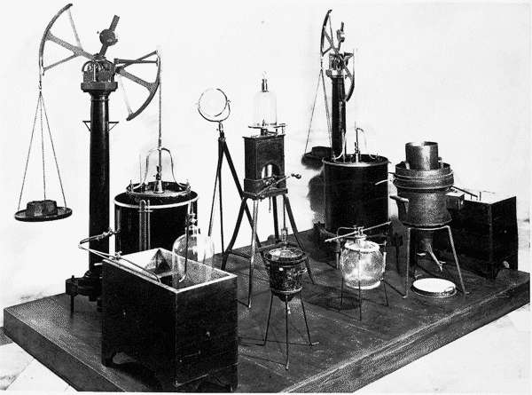 Instruments du laboratoire de lavoisier